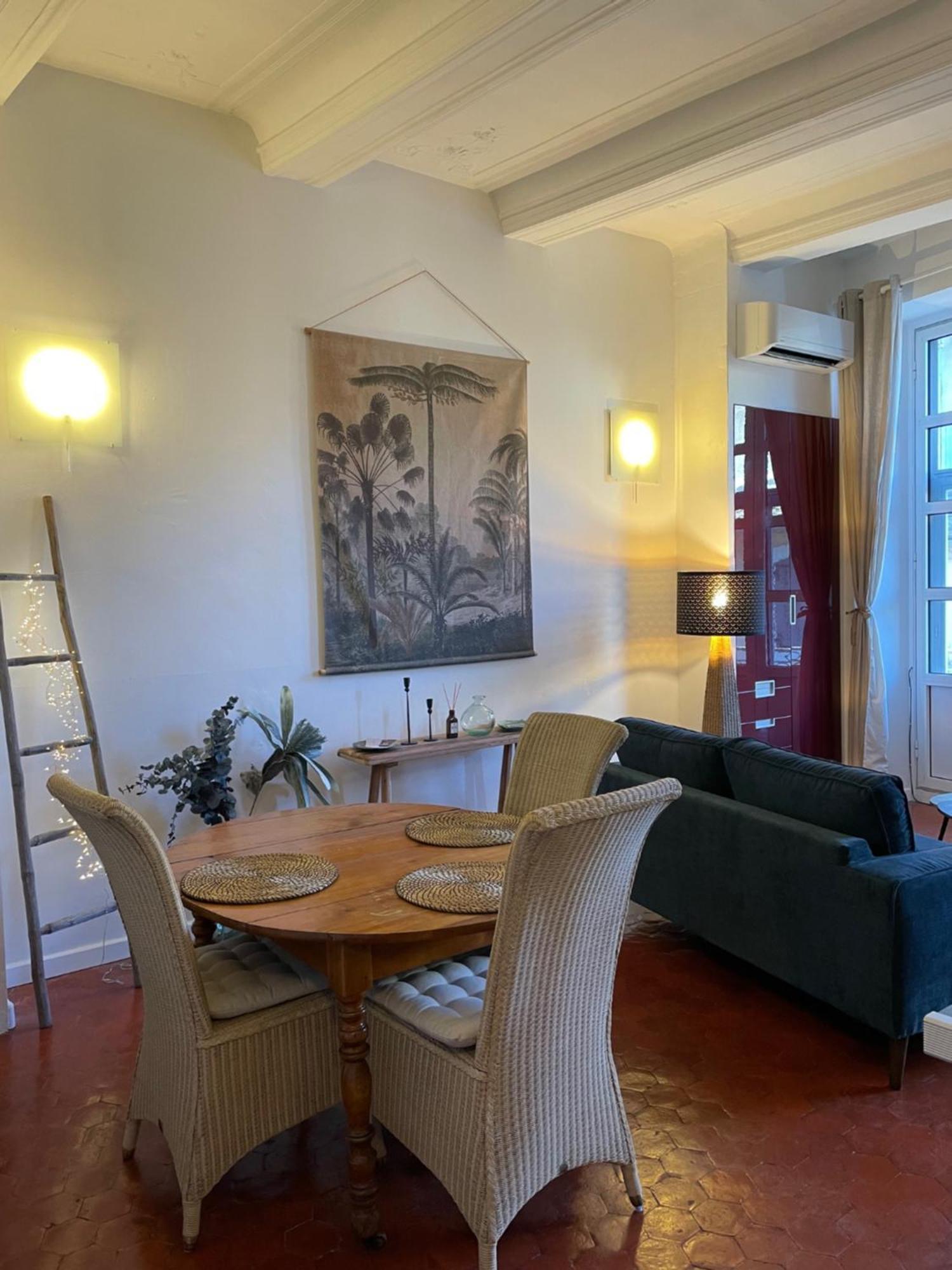 Les Balcons De Mona Au Coeur De Lourmarin Διαμέρισμα Εξωτερικό φωτογραφία